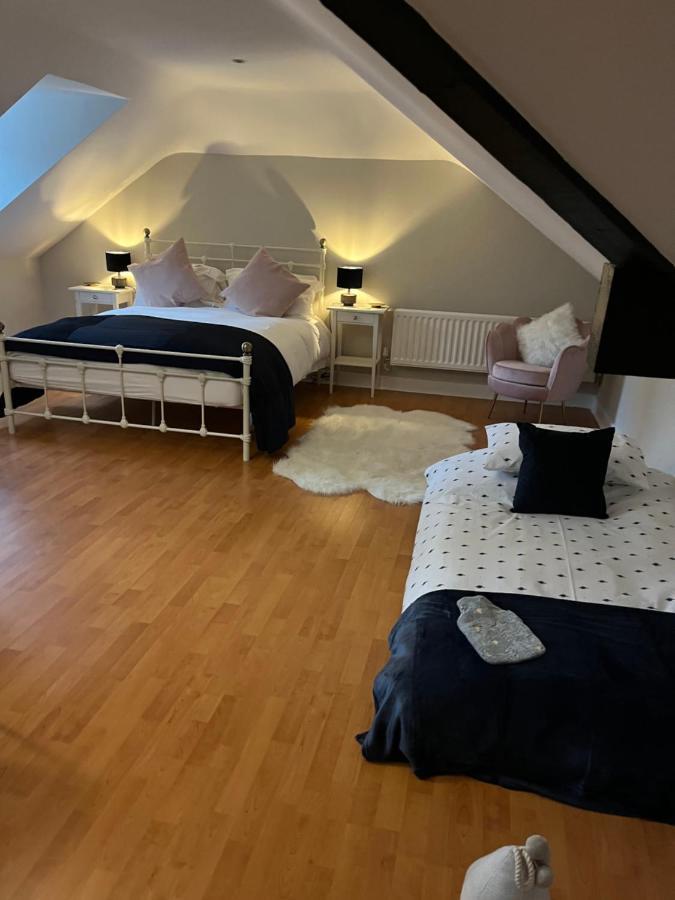 The Pheasantry - Guest House In Beautiful Rural Location Aldermaston Esterno foto